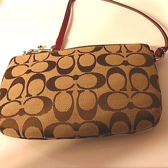 New COACH Park Signature Medium Clutch Wristlet ~True Red~ - Picture 8 of 16